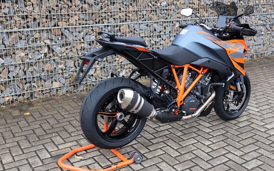 Neufahrzeug KTM 1290 Super Duke GT - Bild 17