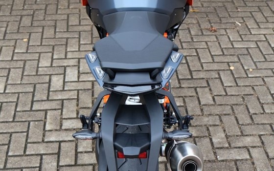 Neufahrzeug KTM 1290 Super Duke GT - Bild 7