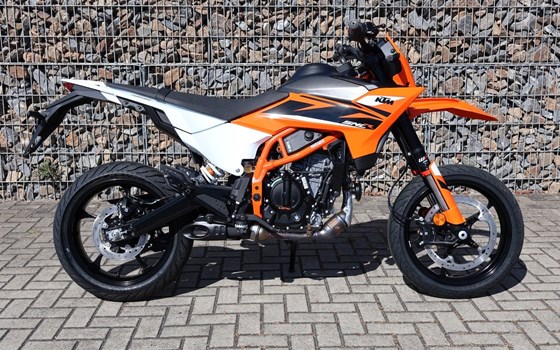 Neufahrzeug KTM 125 SMC R - Bild 11