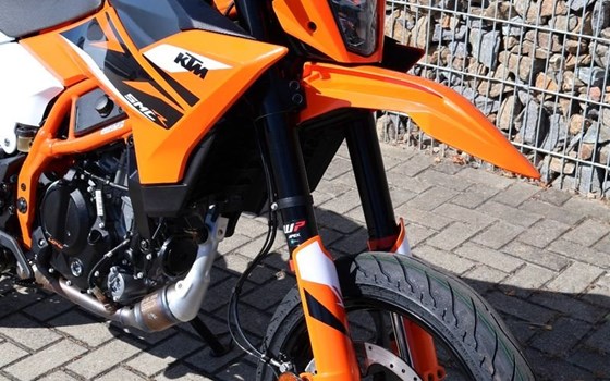 Neufahrzeug KTM 125 SMC R - Bild 12