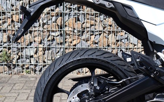 Neufahrzeug KTM 125 SMC R - Bild 14