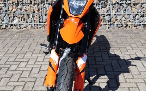 Neufahrzeug KTM 125 SMC R - Bild 5