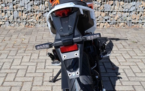 Neufahrzeug KTM 125 SMC R - Bild 6