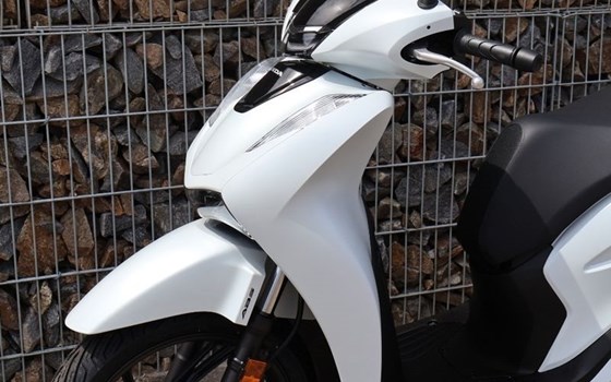 Gebrauchtmotorrad Honda SH125i - Bild 2