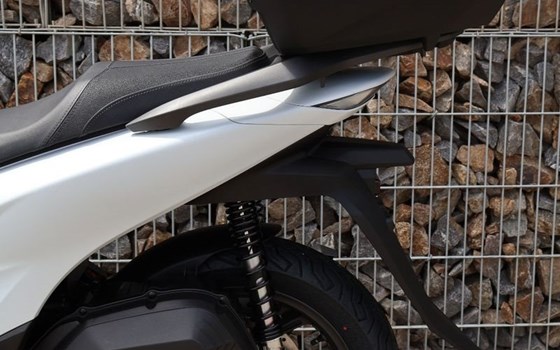 Gebrauchtmotorrad Honda SH125i - Bild 4