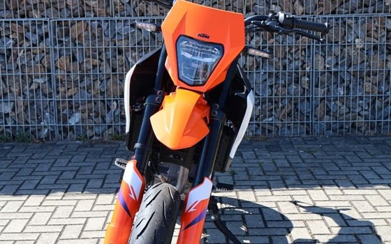 Neufahrzeug KTM 390 SMC R - Bild 5