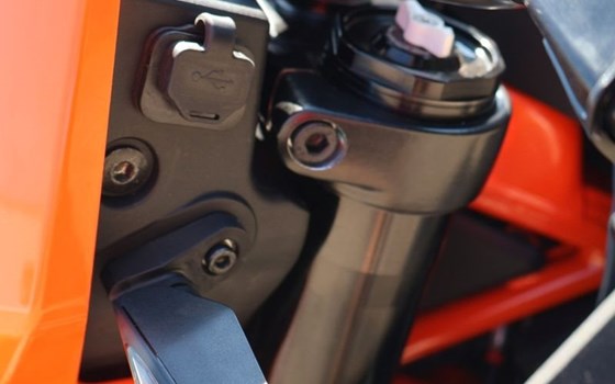 Neufahrzeug KTM 390 SMC R - Bild 6