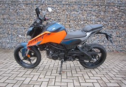 Neumotorrad KTM 125 Duke