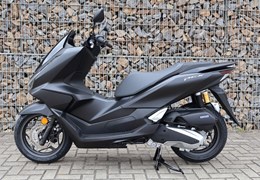 Neumotorrad Honda PCX125 DX