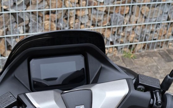 Gebrauchtmotorrad Honda PCX125 DX - Bild 9