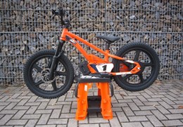 Neumotorrad KTM SX-E 1.20