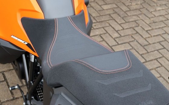Neufahrzeug KTM 1390 Super Adventure S EVO - Bild 9