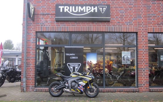 Gebrauchtmotorrad Triumph Daytona 660 - Bild 1