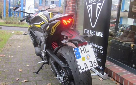 Gebrauchtmotorrad Triumph Daytona 660 - Bild 12