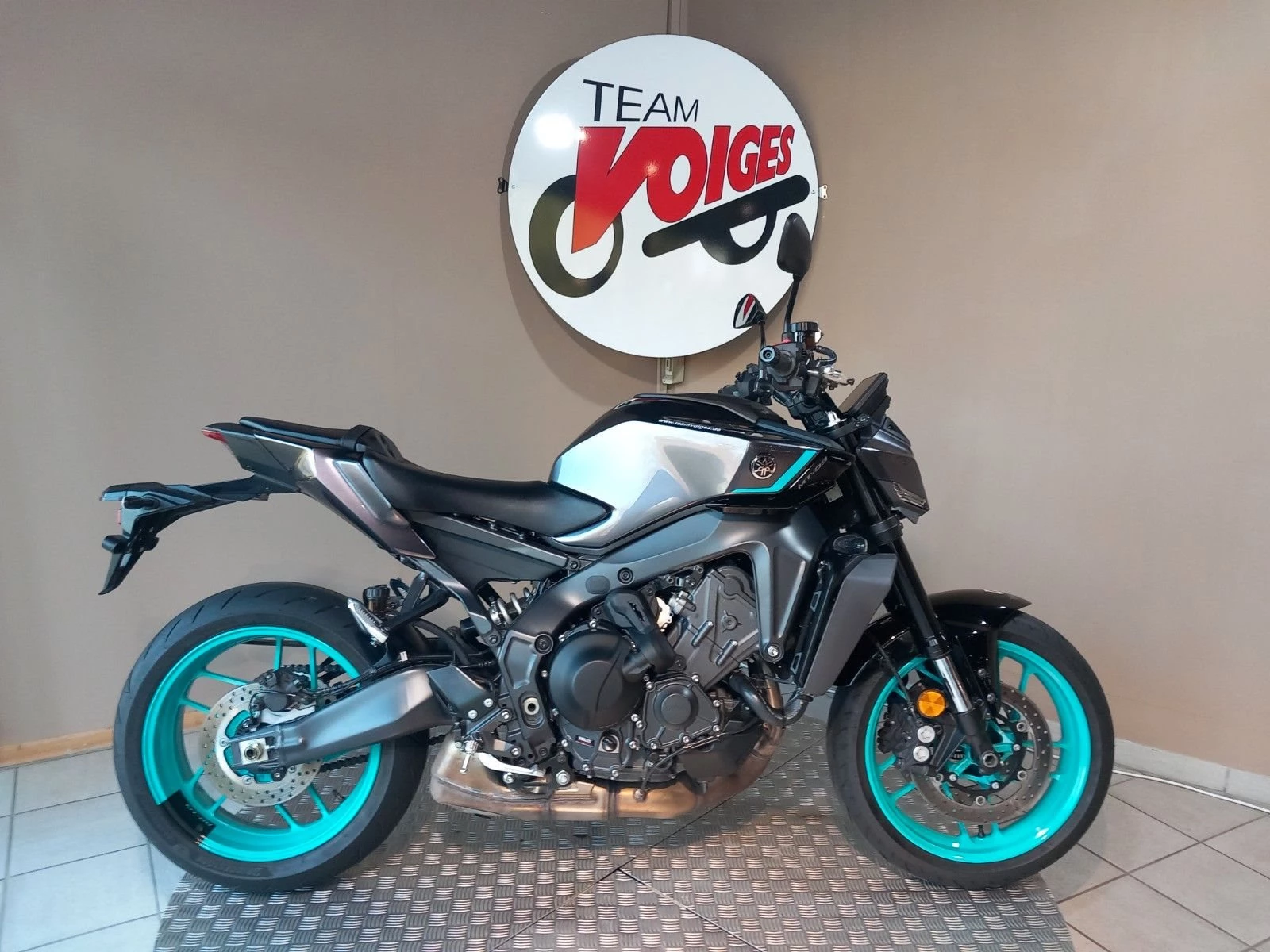 Yamaha MT-09 Y-AMT 35kW