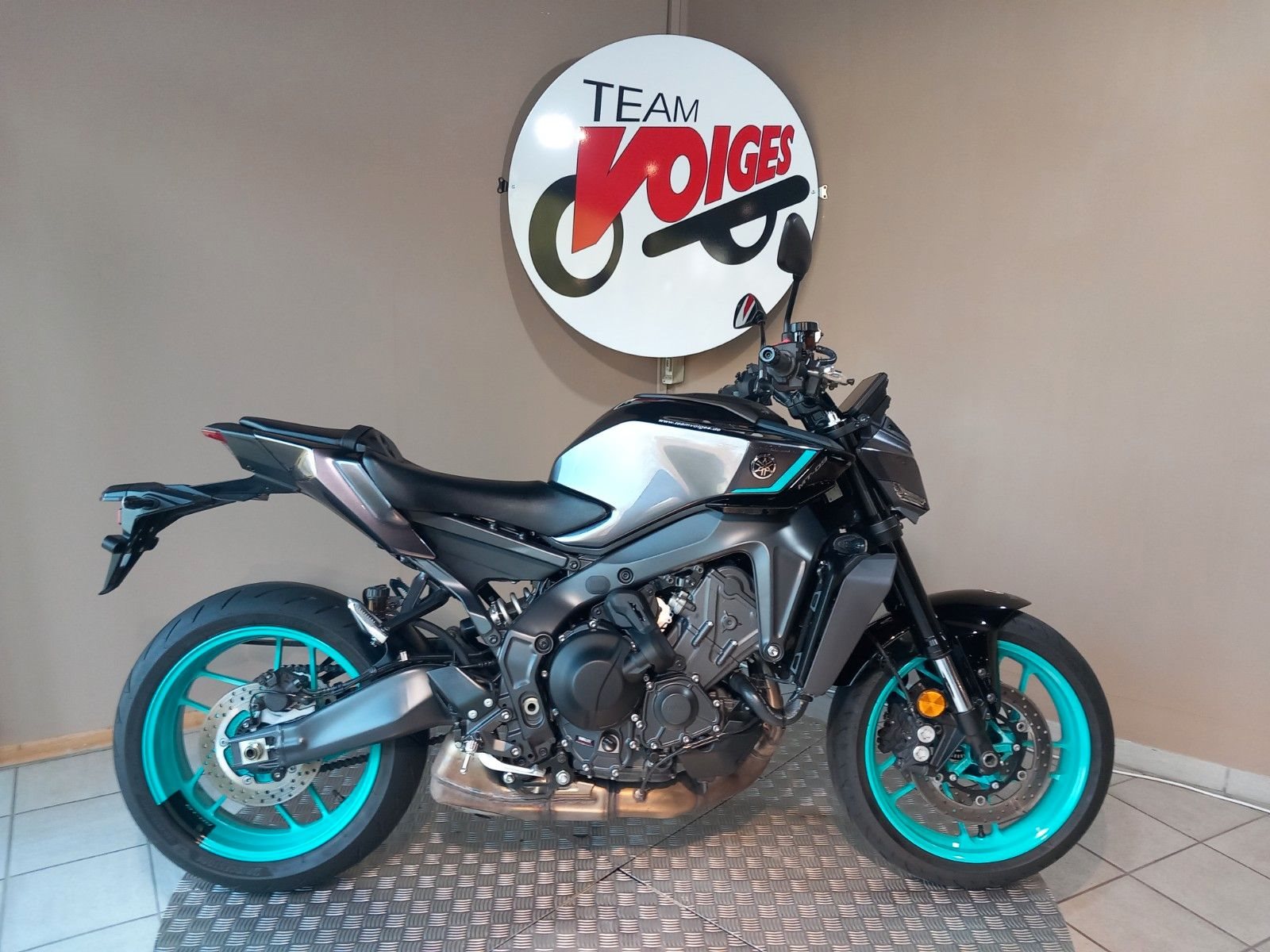 Yamaha MT-09 Y-AMT 35kW