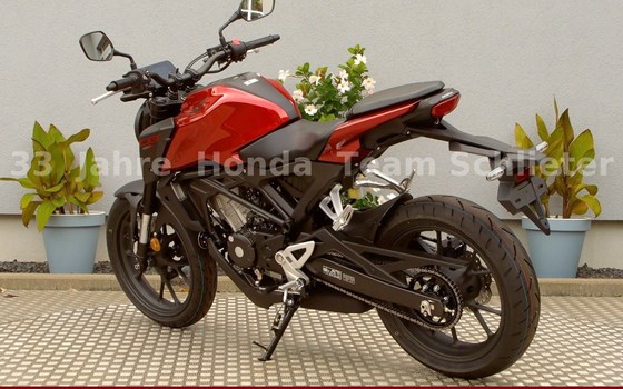 Gebrauchtmotorrad Honda CB125R - Bild 6