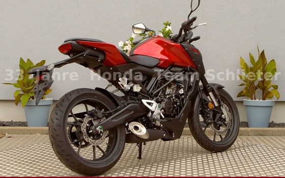 Gebrauchtmotorrad Honda CB125R - Bild 8