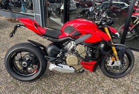 Ducati Streetfighter V4 S