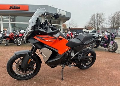 NEUFAHRZEUG KTM 1390 Super Adventure S EVO
