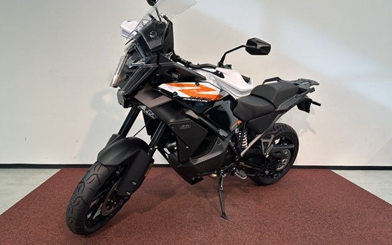 Neufahrzeug KTM 1390 Super Adventure S EVO - Bild 8
