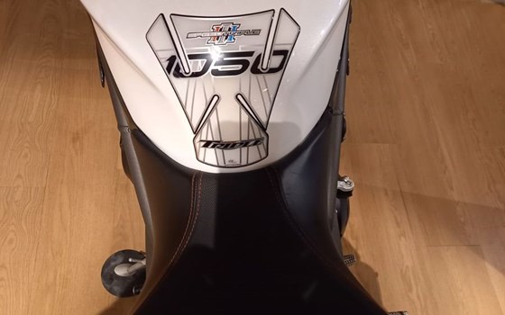 Gebrauchtmotorrad Triumph Speed Triple 1050 - Bild 10