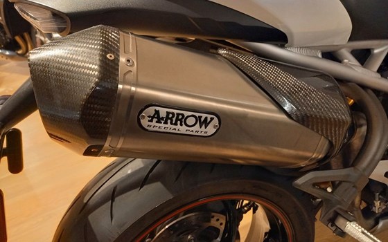 Gebrauchtmotorrad Triumph Speed Triple 1050 - Bild 16