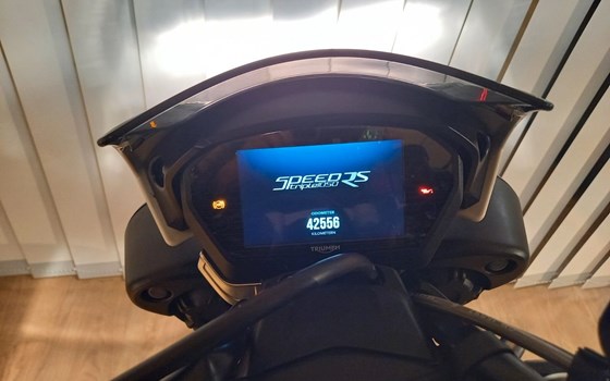 Gebrauchtmotorrad Triumph Speed Triple 1050 - Bild 19