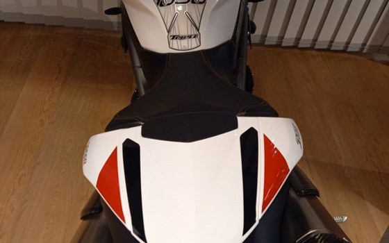 Gebrauchtmotorrad Triumph Speed Triple 1050 - Bild 9