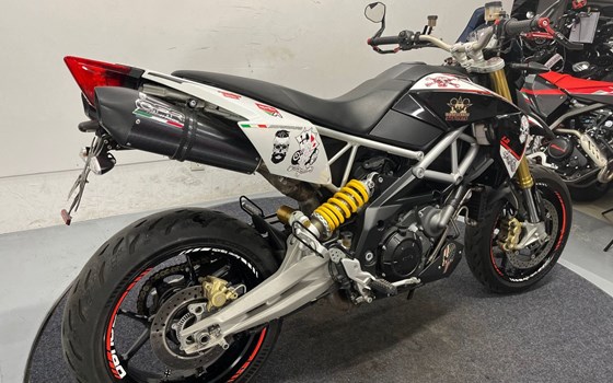 Gebrauchtmotorrad Aprilia Dorsoduro 1200 - Bild 10