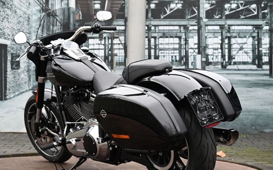 Gebrauchtmotorrad Harley-Davidson Softail Sport Glide FLSB - Bild 10