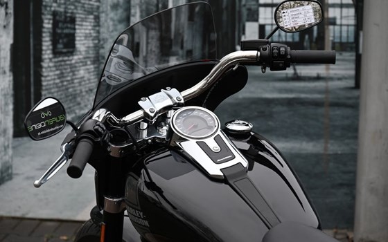 Gebrauchtmotorrad Harley-Davidson Softail Sport Glide FLSB - Bild 11