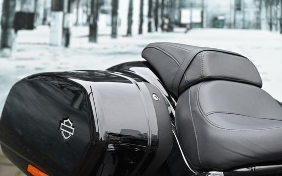 Gebrauchtmotorrad Harley-Davidson Softail Sport Glide FLSB - Bild 7