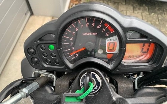 Gebrauchtmotorrad Suzuki SFV 650 Gladius - Bild 5