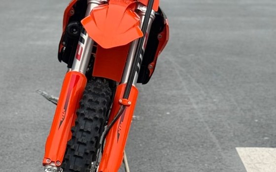 Neufahrzeug KTM 500 EXC-F 2026 - Bild 2