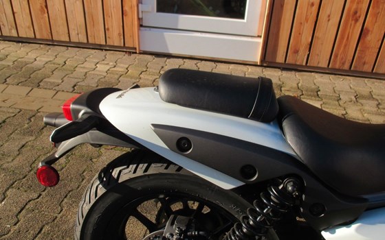 Gebrauchtmotorrad Kawasaki Eliminator 500 - Bild 11