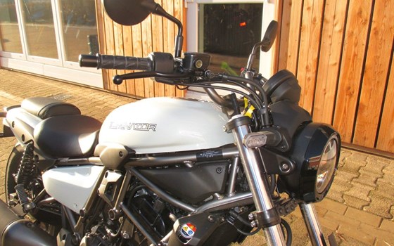 Gebrauchtmotorrad Kawasaki Eliminator 500 - Bild 15