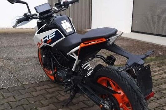 Gebrauchtmotorrad KTM 125 Duke - Bild 4