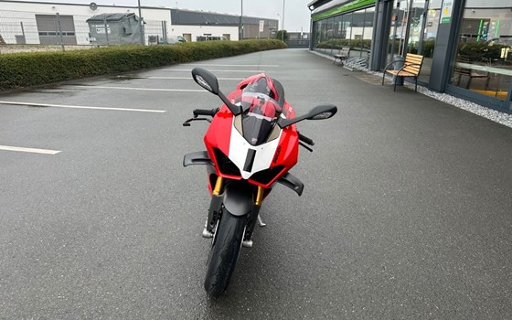 Gebrauchtmotorrad Ducati Panigale V4 R - Bild 2