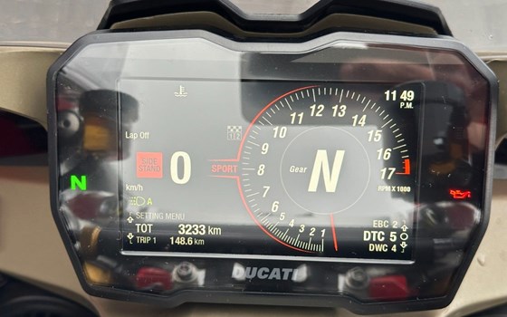 Gebrauchtmotorrad Ducati Panigale V4 R - Bild 9