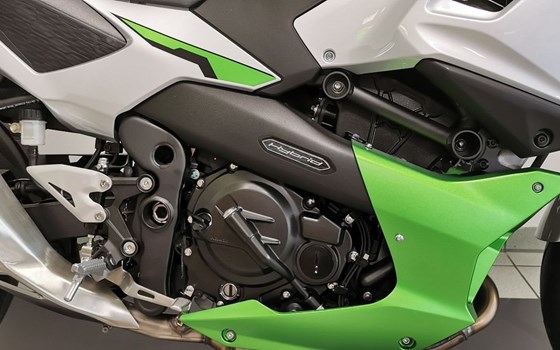 Neufahrzeug Kawasaki Ninja 7 Hybrid - Bild 6
