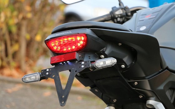 Gebrauchtmotorrad Honda CB125R - Bild 10