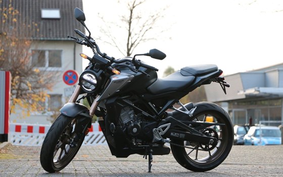 Gebrauchtmotorrad Honda CB125R - Bild 4