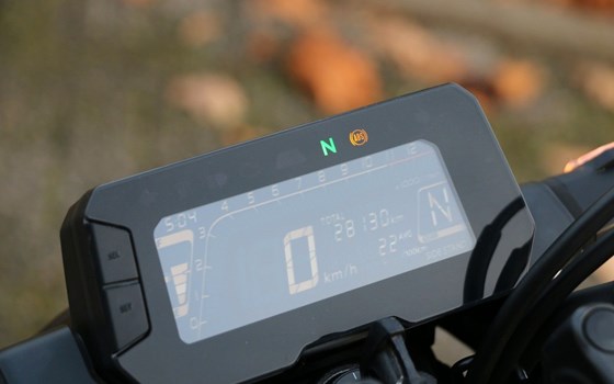 Gebrauchtmotorrad Honda CB125R - Bild 5