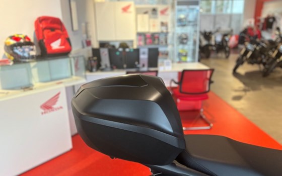 Neufahrzeug Honda SH125i - Bild 10