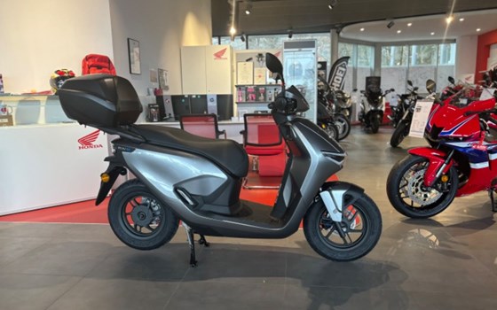 Neufahrzeug Honda SH125i - Bild 3