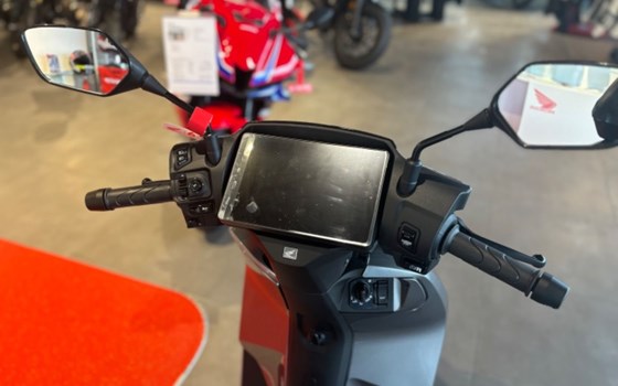 Neufahrzeug Honda SH125i - Bild 6