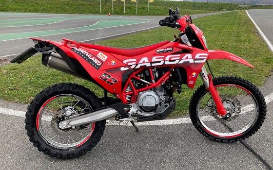 Gebrauchtmotorrad KTM 690 Enduro R - Bild 3