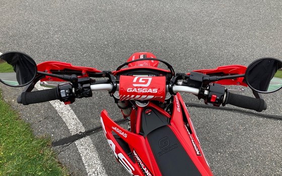 Gebrauchtmotorrad KTM 690 Enduro R - Bild 4