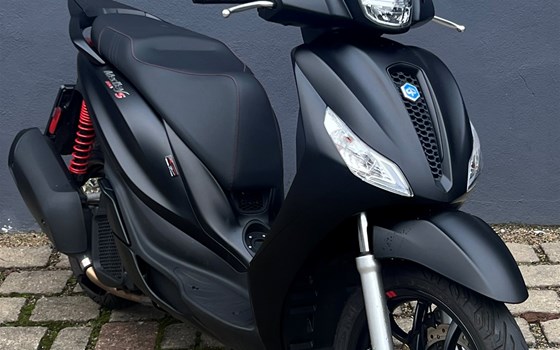 Gebrauchtmotorrad Piaggio Medley 125 S - Bild 2